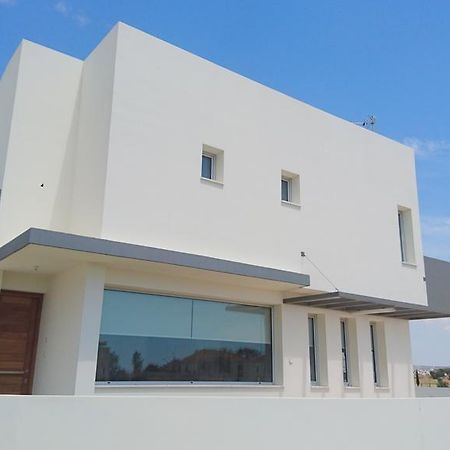 T&E Villa Ларнака Экстерьер фото